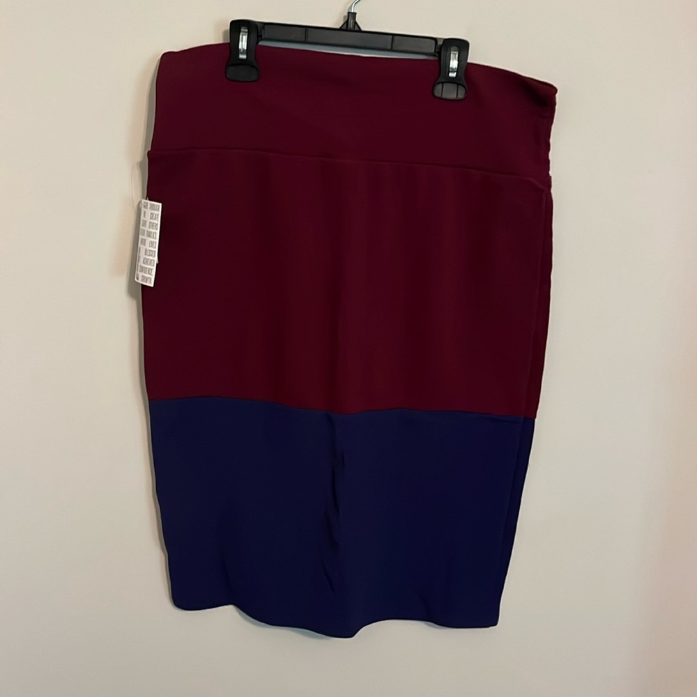 L Two-Tone LuLaRoe Cassie Skirt